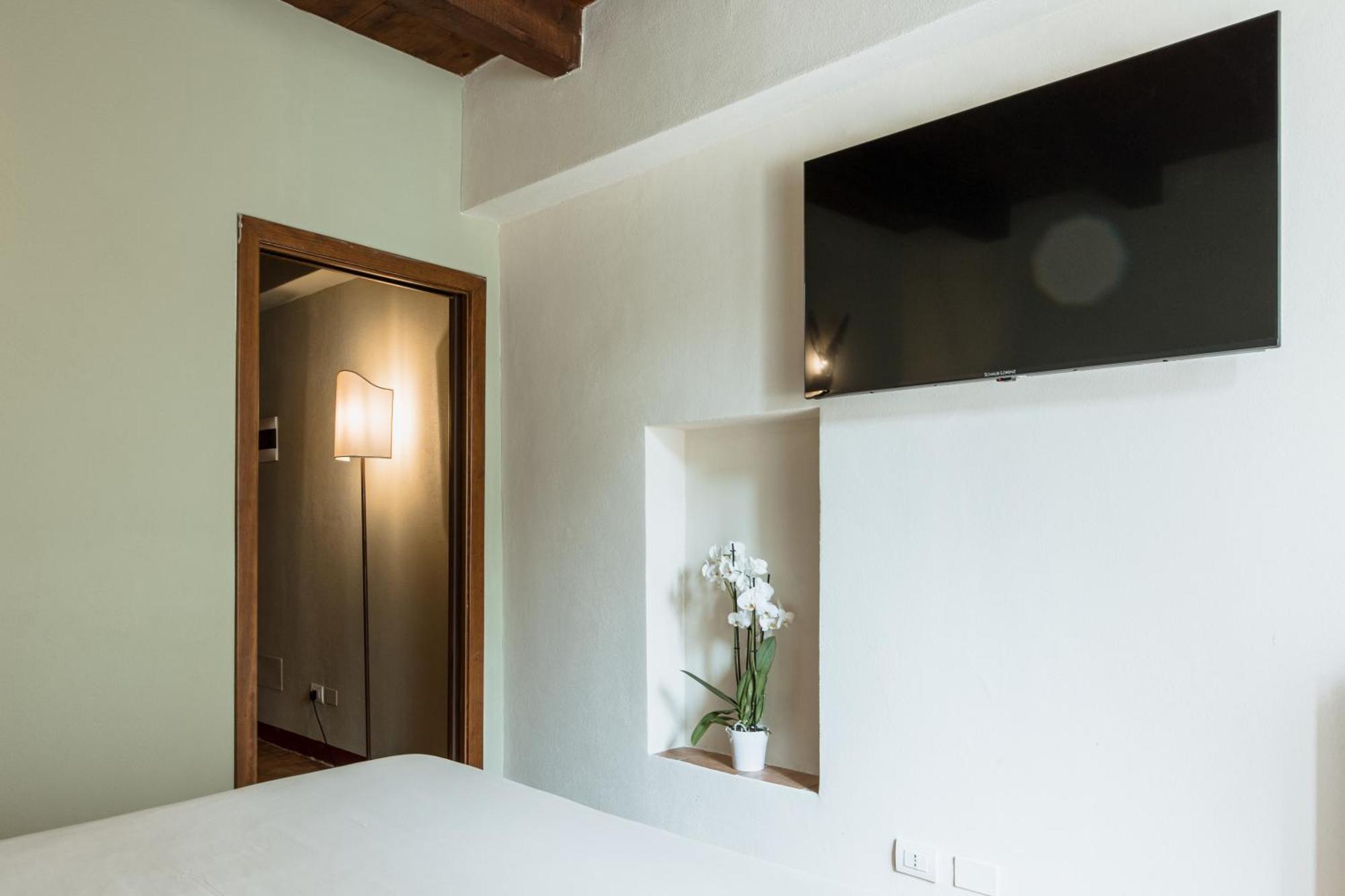 Osteria Luxury Apartments Песк'єра-дель-Гарда Екстер'єр фото